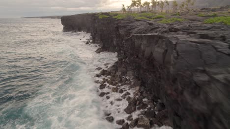Malerische-Luftaufnahme-Der-Lavaküste-Der-Großen-Insel-Hawaii