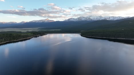 Aerial-Drone-Evening-Sunset-at-Turquoise-Lake-with-Mountain-Views-near-Leadville-Colorado-Sunrise