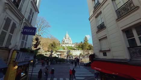 Cinematic-shot-of-street-leading-to-Sacre-Coeur-Monmartre,-Paris,-France,-Europe