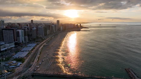Skyline-Bei-Sonnenuntergang-In-Fortaleza-Ceara-Brasilien