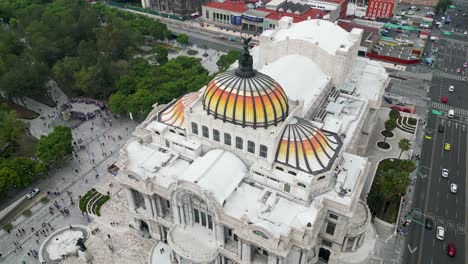 Luftaufnahme-Des-Palastes-Der-Schönen-Künste-In-Mexiko-Stadt,-Mexiko