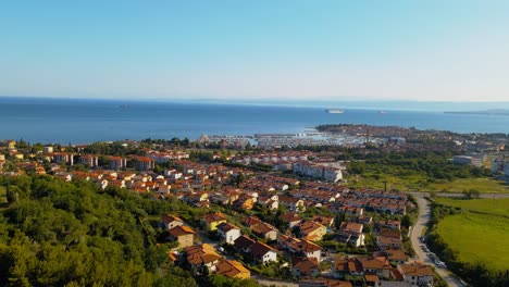 Aerial-drone-4K-drone-footage-capturing-the-enchanting-coastal-town-of-Izola,-Slovenia