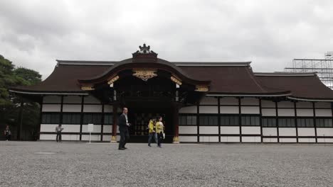 People-walking-in-front-of-the-imperial-palace-of-kyoto