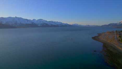 Luftaufnahme-Der-Berge-Bei-Sonnenaufgang-In-Seward,-Alaska