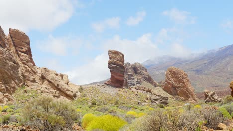 Roques-De-Garcia-Formación-Rocosa-Nube-Timelapse,-Parque-Nacional-Teide