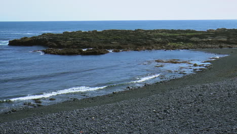 Slow-motion-footage-of-peaceful-Icelandic-coast-line