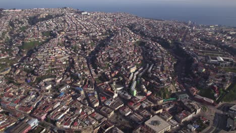 Establishing-Shot-Of-Valparaiso-City