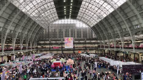 Crowds-of-people-enjoy-the-Hyper-Japan-event-in-Olympia,-London,-UK