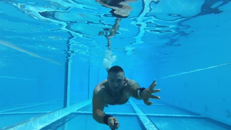 man-diving-in-a-pool-melia-innside-calvia-hotel