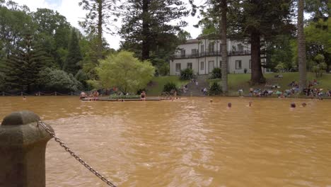 The-Thermal-Water-Pool-of-Terra-Nostra-Park-at-Furnas,-San-Miguel-Island,-Azores,-Portugal