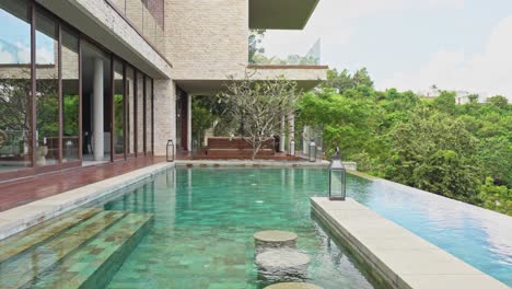 Luxury-double-storey-property-with-swim-up-bar-and-infinity-pool
