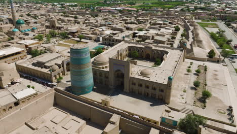 Aerial-View-Of-Ichon-Qala,-Walled-Inner-Town-Of-The-City-Of-Khiva,-Uzbekistan,-Central-Asia