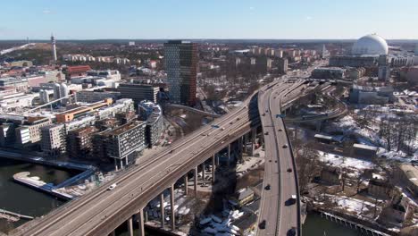 Busy-traffic-along-the-two-bridges-connecting-major-island-Södermalm-to-the-southern-district-Johanneshov