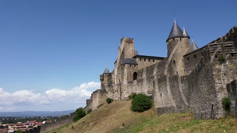 Zeitrafferfotografie-Der-Außenwände-Der-Mittelalterlichen-Burg-Von-Carcassonne-In-Frankreich
