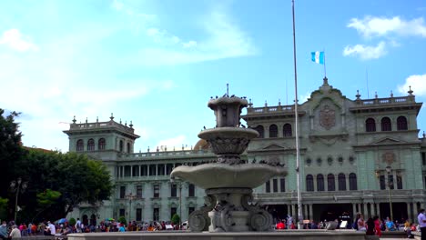 Guatemala-national-palace--in-historic-center