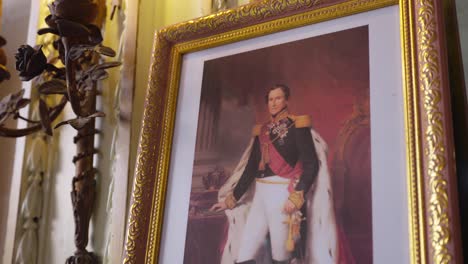 Framed-photo-in-the-palace-of-Belgian-King-Leopold-I