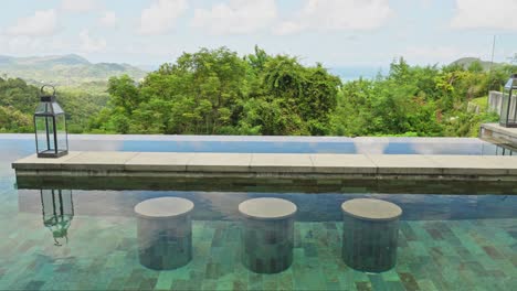 Luxury-private-villa-in-Bali-with-swim-up-bar