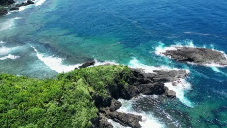 Rocky-Coast-With-Foamy-Waves-Near-Baras,-Catanduanes-Province,-Philippines