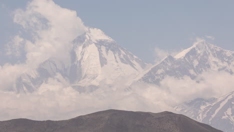Lapso-De-Tiempo-De-La-Cordillera-De-Anna-purna-De-Nepal-Visto-Desde-Mustang-Superior