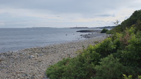 Tranquil-Beach-On-A-Cloudy-Day-In-Norway---wide-shot