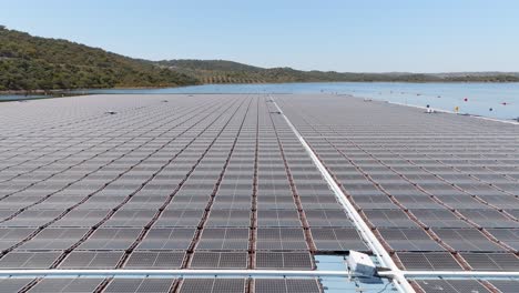 Europe's-largest-floating-Solar-power-farm-on-Portugal's-largest-man-made-lake