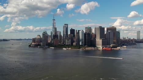 Lower-Manhattan-Skyline,-NYC.-60fps,-4K-aerial-shot