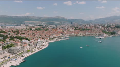 Panoramic-aerial-view-of-UNESCO-world-heritage-site-of-Split-Croatia-in-the-region-of-Dalmatia,-Europe