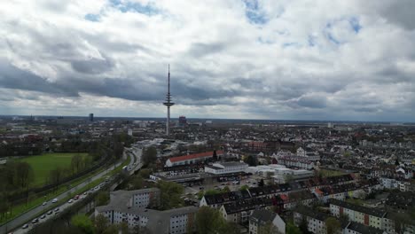 Una-Gran-Torre-En-Bremen,-Alemania