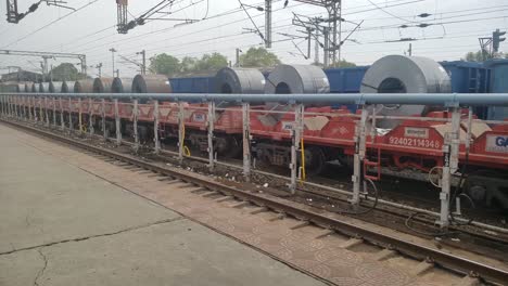 Indian-Railways-conducts-a-test-run-of-its-longest-freight-train