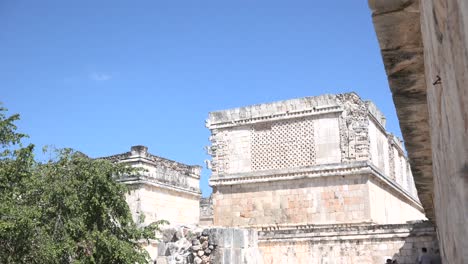 Antike-Gebäude-Im-Weltkulturerbe-Uxmal,-Yucatan,-Mexiko