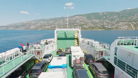 Pag,-Croatia---Jul-09-2023:-The-Jadrolinija-ferry-fully-loaded-with-viacles-hading-to-the-mainland,-Prizna