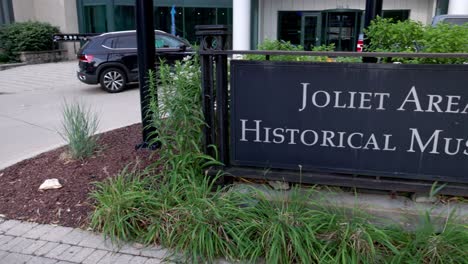 Joliet,-Illinois-Area-Historical-Museum-sign-with-gimbal-video-panning-left-to-right