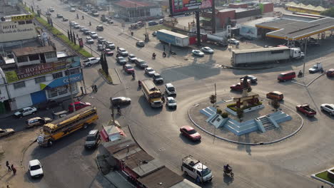 Kreisverkehr-Aus-Der-Luft-In-Der-Stadt-Quetzaltenango-In-Guatemala