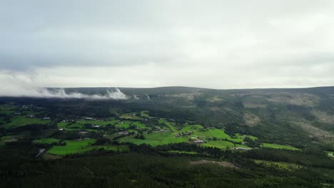 Impresionante-Vista-Del-Paisaje-Sobre-Rendalen,-Noruega