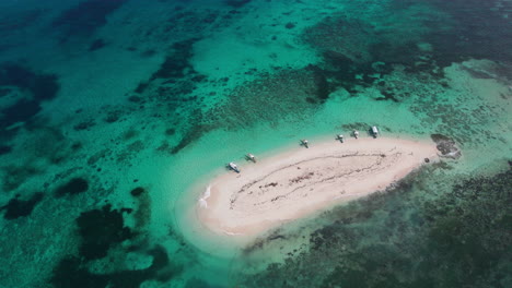 Luftparadies:-Nackte-Insel,-Siargao,-Philippinen,-In-Atemberaubenden-Drohnenaufnahmen