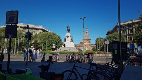 Monumento-A-Giuseppe-Garibaldi-Cerca-Del-Castillo-Sforza-En-Milán,-Italia