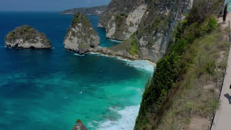 Each-frame-tells-a-story-of-natural-beauty-and-tropical-wonder,-Discover-Diamond-Beach-With-its-ivory-sands,-crystalline-waters,-iconic-rock-formations,-and-true-tropical-paradise