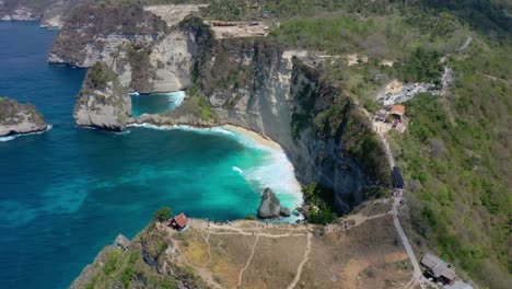 Elevate-your-storytelling-with-the-magic-of-Diamond-Beach,-Discover-Diamond-Beach-With-its-ivory-sands,-crystalline-waters,-iconic-rock-formations,-and-true-tropical-paradise