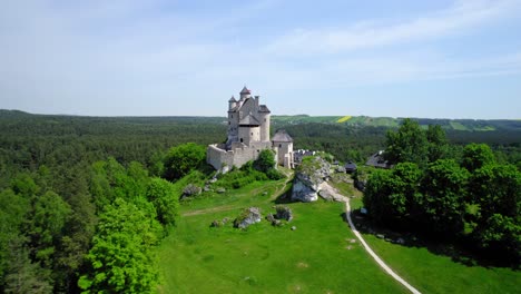 Castillo-De-Rocas-En-Polonia,-Europa.