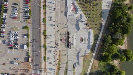 Aerial-view-over-a-skate-park-in-sunny-Porto-Allegre,-Brazil---birds-eye,-drone-shot