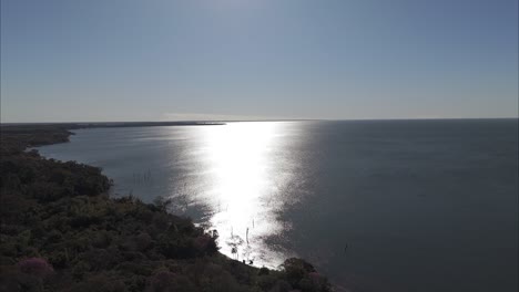 Der-Parana-Fluss,-Der-Breiteste,-Wildeste-Teil-Des-Flusses,-Luftaufnahme,-Panoramablick