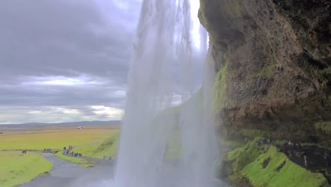 Wasserfall-Seljalandsfoss-Von-Oben-Nach-Unten