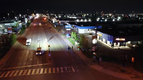 Vista-Aérea-De-Calles-Cerradas-Mientras-La-Policía-Realiza-Una-Investigación-De-Un-Accidente-Fatal-En-La-Ciudad-De-Brampton,-Ontario,-Canadá.