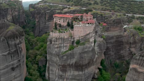 Meteora-Monasteries-In-Greece