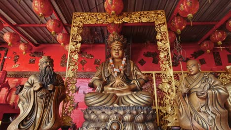 Kulturschatz,-Kunst-Und-Skulpturen-Des-Guanyin-Tempels-In-Bangkok