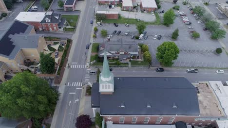 4K-Drone-Video-of-Downtown-Hendersonville,-NC-on-Beautiful-Summer-Day