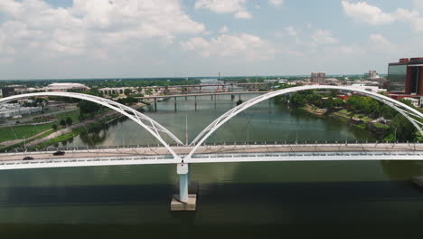 Beautiful-establishing-aerial-view-of-Broadway-Bridge-in-little-rock,-Arkansas