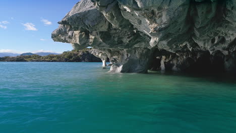 Marble-Cathedral-of-Patagonia-in-Chile-formed-by-millions-years-of-erosion,-full-of-colors