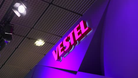 Vestel-Logo-Violett-Hinterleuchtet-Auf-Der-Ifa-Berlin-2023