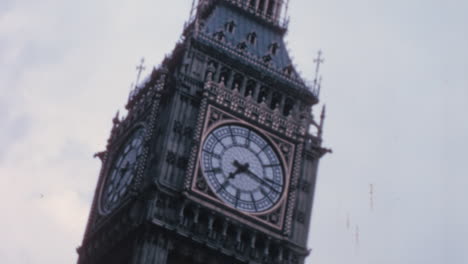 Primer-Plano-De-La-Torre-Big-Ben,-Imágenes-Históricas-De-Londres-En-Los-Años-1960